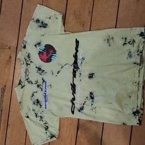 Graphic . Tshirt green medicine